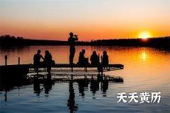 2022年四月初六日五行穿衣每日分享今天穿什么颜色？