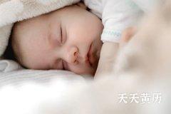 2023年何姓男孩取名字大全